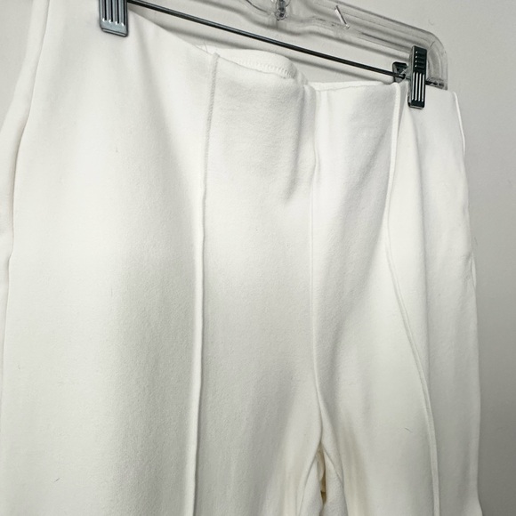 Chico’s Ponte Knit Off White Pants 1.5P/10P - Picture 2 of 5